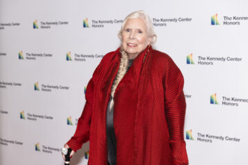 Joni Mitchell Honored with Gershwin Prize for Popular Song